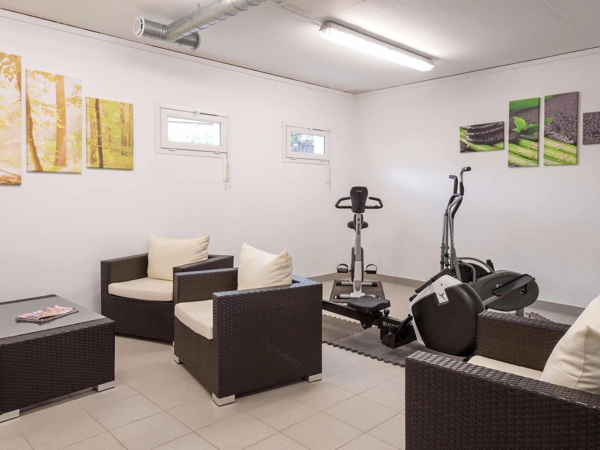 Hotel Le Chatard Sarcey Zewnętrze zdjęcie
