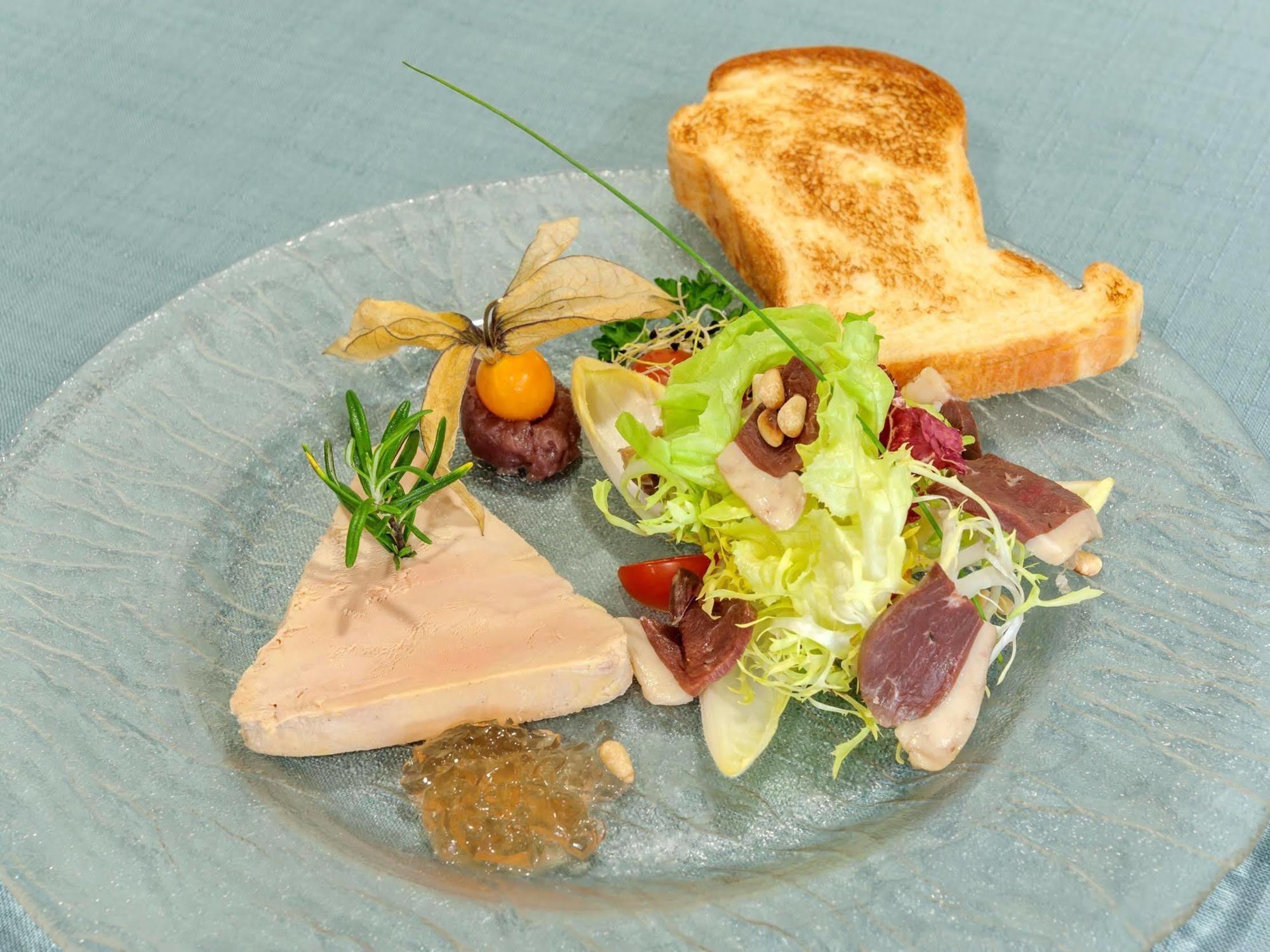 Hotel Le Chatard Sarcey Zewnętrze zdjęcie