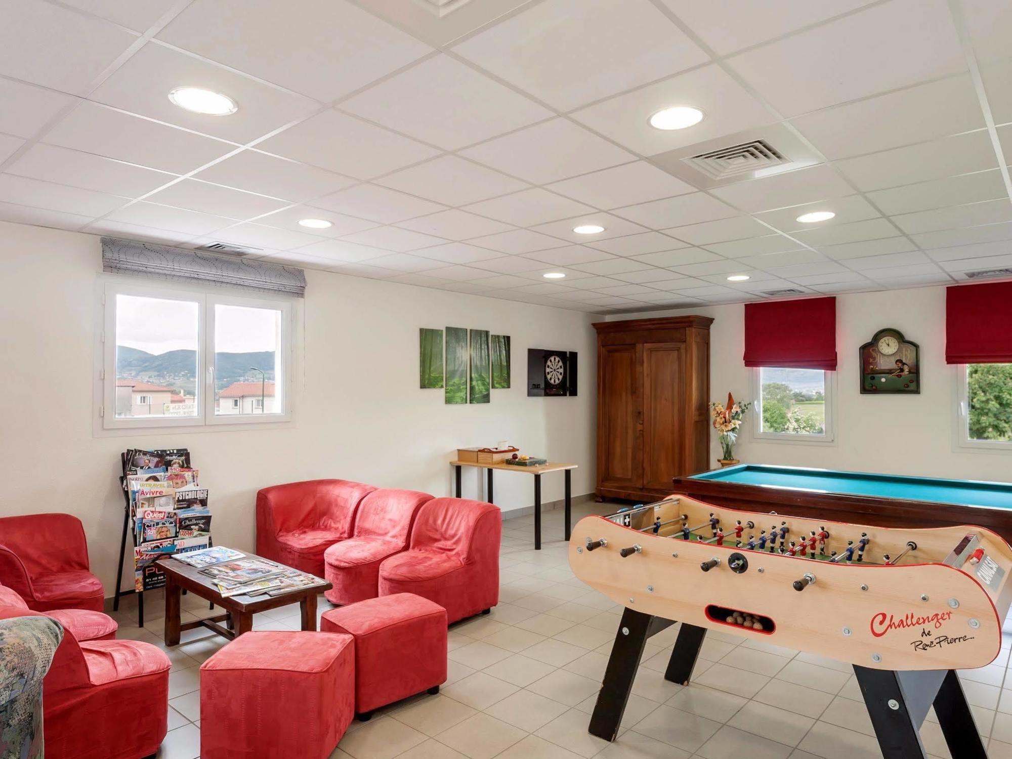 Hotel Le Chatard Sarcey Zewnętrze zdjęcie